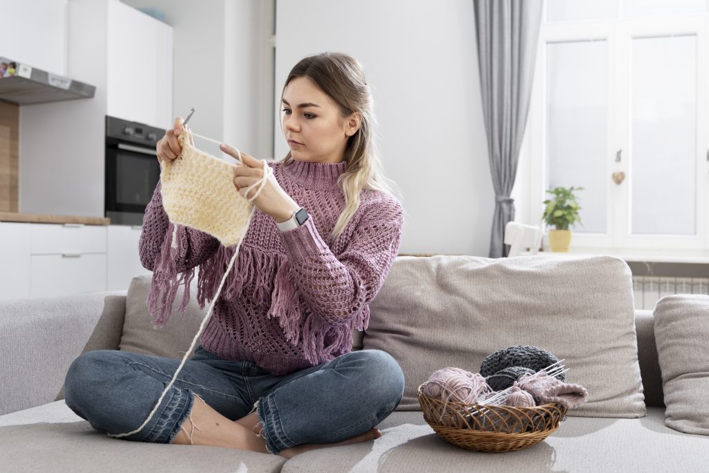 Can I learn knitting by myself