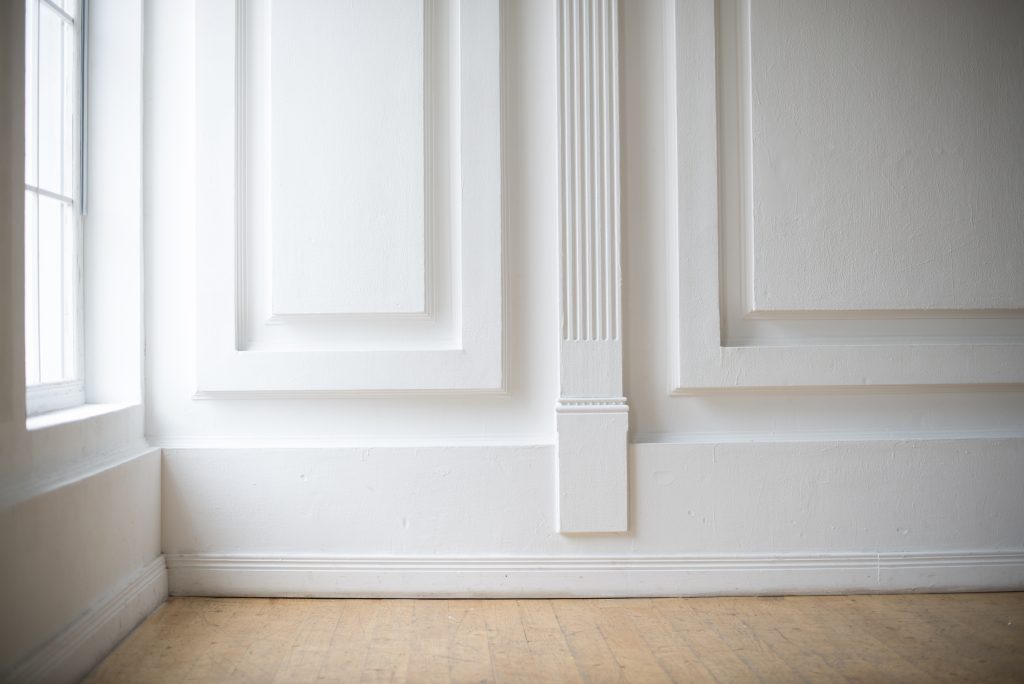 Improve Your Home's Look with Stylish Skirting Boards